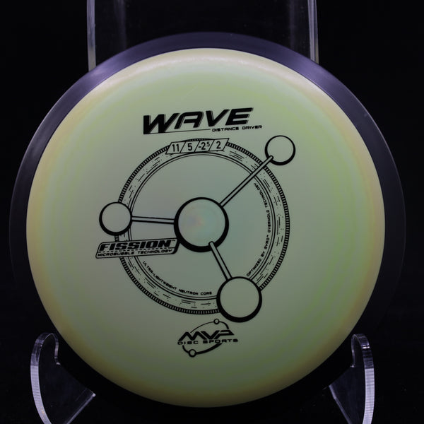 MVP - Wave - Fission - Distance Driver 150-154 GREEN ORANGE 151 distance Distance Driver Driver Fission high speed driver Mi robubble microbubble MVP MVP Disc Sports stabel stable wave