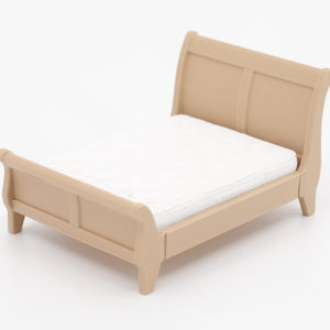 1:24 dollhouse queen sleigh bed with mattress in Natural Oak, 3/4 view, real photo